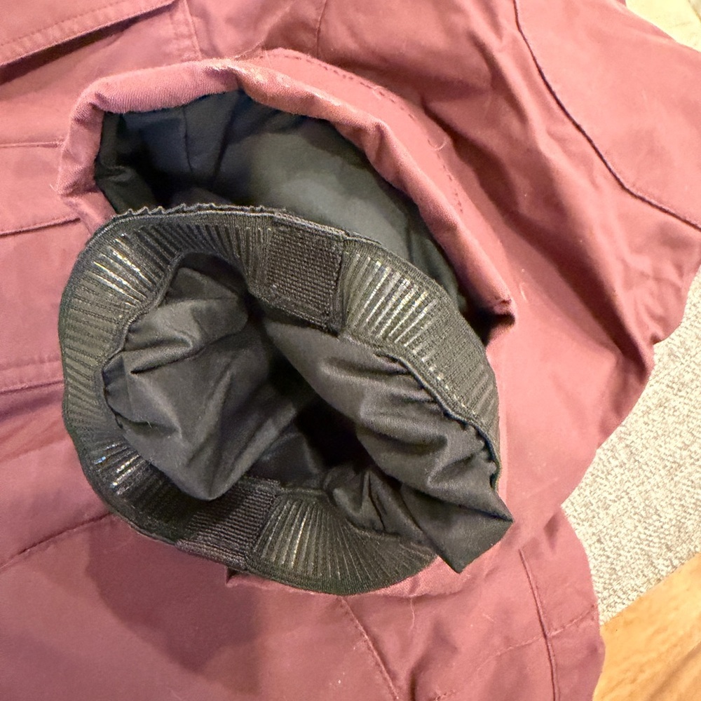 Patagonia Kids Burgundy snow pants XS - Picture 5 of 6